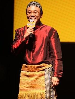 배우 김인권 

