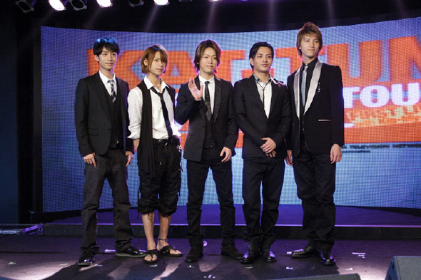 일본 남자 아이돌 그룹 캇툰(KAT-TUN·사진). 사진 제공 엠넷