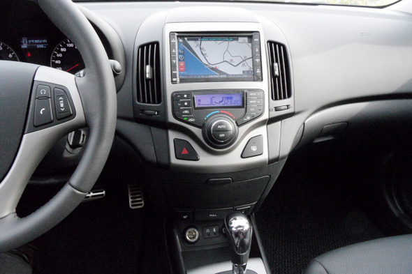 i30