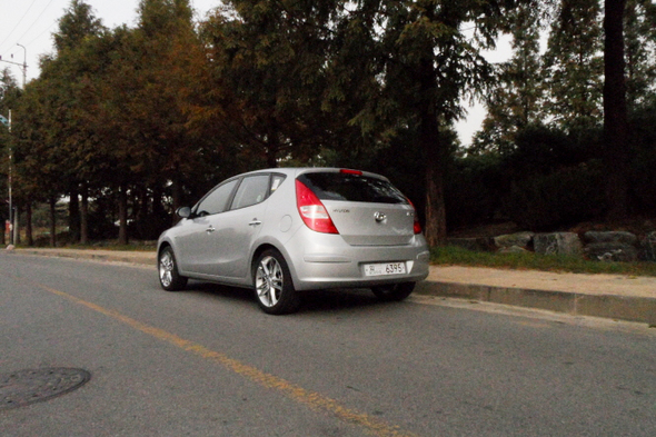 i30