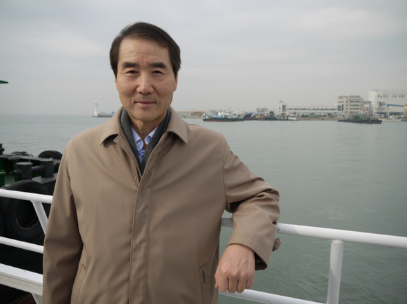 ‘서해 5도’ 논문 쓴 백령도지킴이 김필우씨
