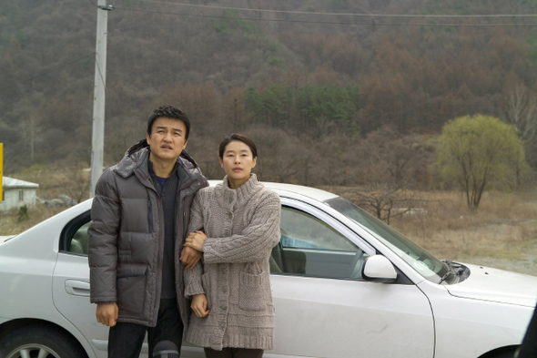 임권택 감독의 101번째 영화 ‘달빛 길어올리기’의 한 장면