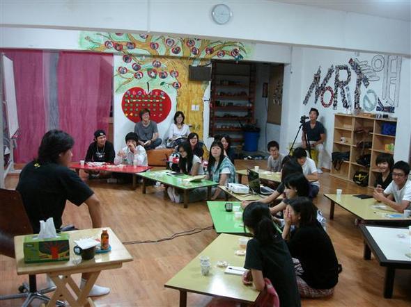삶과 연결된 인문학 공부는 자신의 선택에 당당하고 실천할 수 있는 내적인 힘을 길러준다.  청소년문화공동체 ‘품’ 제공