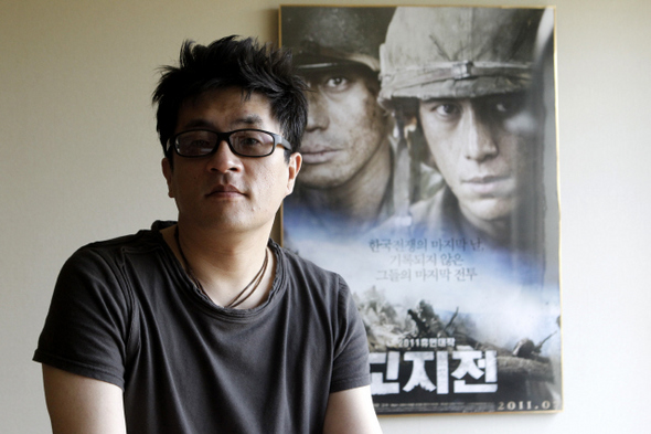 <고지전> 시나리오를 쓴 박상연(39) 작가