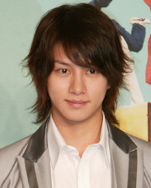 슈퍼주니어의 멤버 김희철(28)