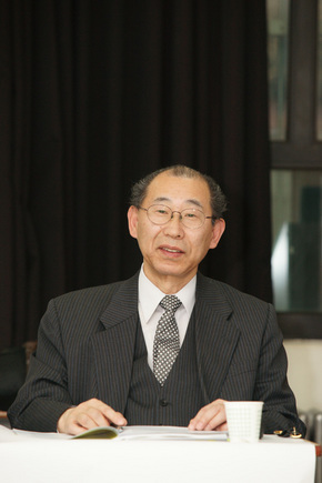 일본 도쿄 호세이대학 철학과 마키노 에이지 교수가 13일 오후 가천대에서 열리는 국내 학술대회에 참석해 일본 후쿠시마 원전사고 이후 현지 주민들이 겪는 후유증을 조사해 생생하게 전달한다. 사진/가천대 제공