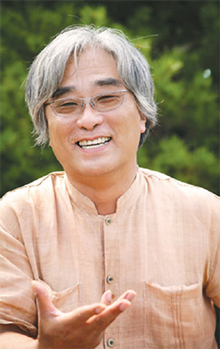 이윤택(60) 연출가