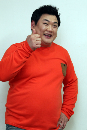 개그맨 김준현씨.