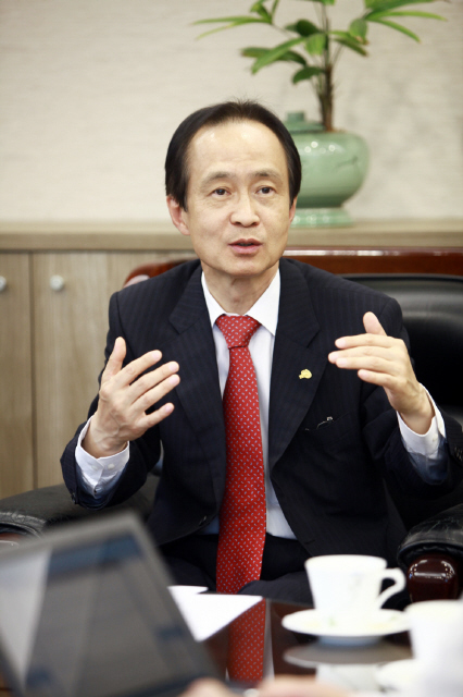 한국연구재단 이승종 이사장