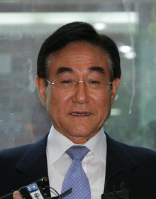 현명관