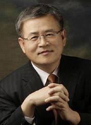 우창록(60) 법무법인 율촌 대표변호사