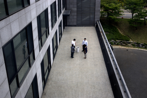 만든곳: 한국 네티즌본부 카페