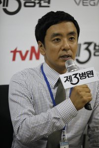의학드라마 ‘제3병원’ 주연 김승우씨