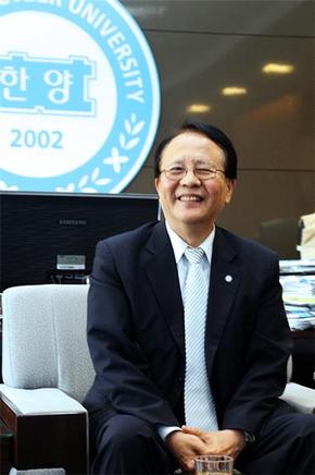 한양사이버대 유병태 부총장