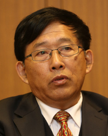 진징이 베이징대 교수