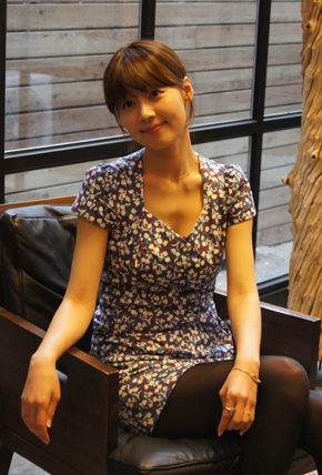 탤런트 한지혜