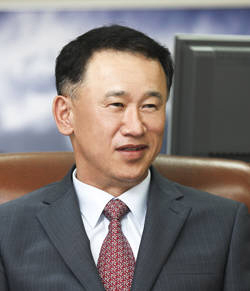 윤승진(60) OBS 사장 