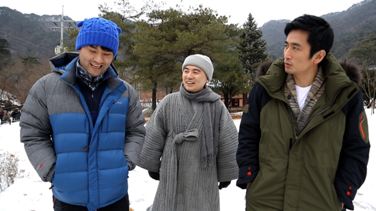 SBS ‘땡큐’ 첫 회에 출연한 박찬호, 혜민스님, 차인표(왼쪽부터)