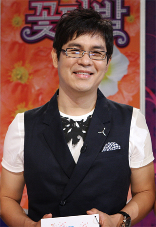 방송인 김용만(46)