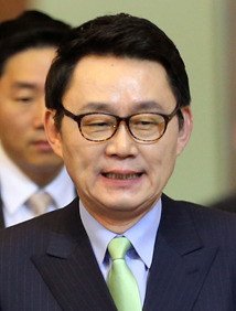 윤창중 청와대 대변인. 청와대사진기자단.