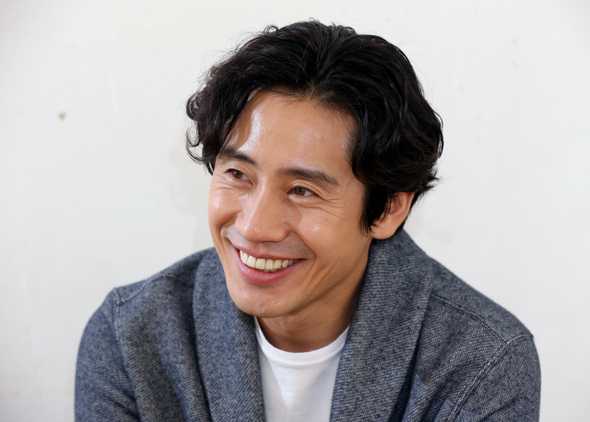 신하균