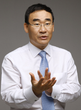 신현만 커리어케어 회장