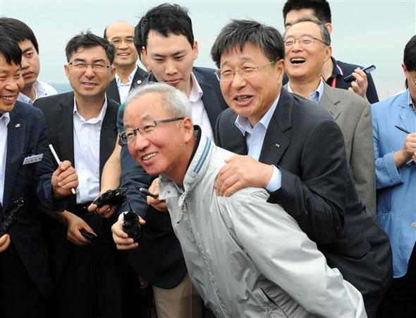 만든곳: 한국 네티즌본부 카페