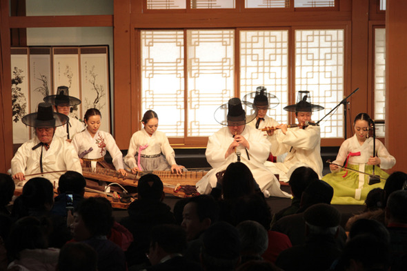 만든곳: 한국 네티즌본부 카페