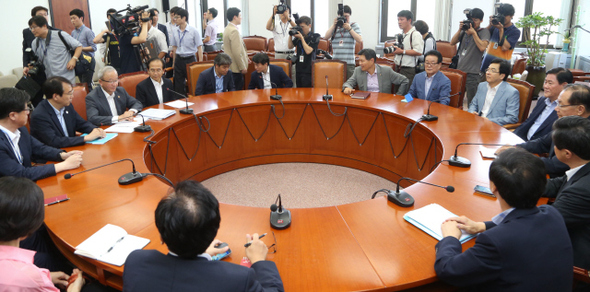 만든곳: 한국 네티즌본부 카페