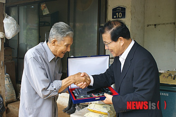 만든곳: 한국 네티즌본부 카페