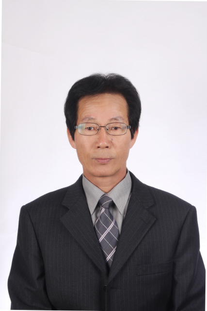 (왼쪽부터)이해극, 최명식, 강주현씨