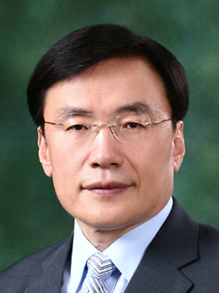 김정기(57)