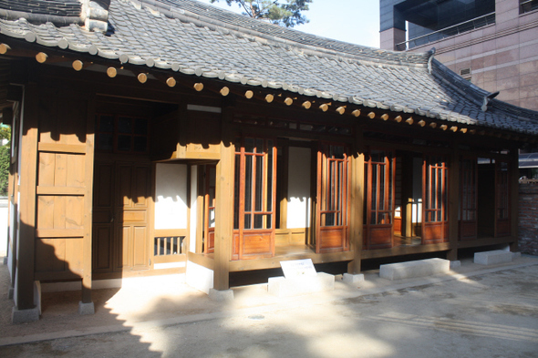 국채보상운동을 주도한 민족운동가 서상돈 선생의 복원된 고택(계산동2가). 