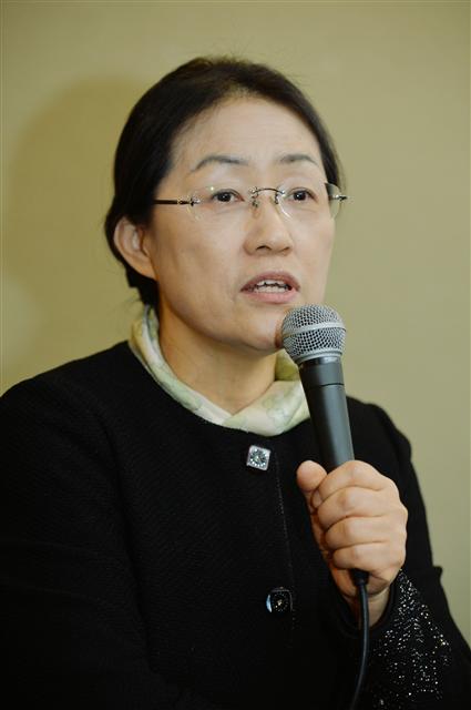 김해숙(60) 신임 원장