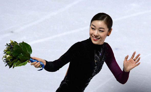 김연아는 21일(한국시각) 러시아 소치 아이스베르크 스케이팅 팰리스에서 열린 2014 소치 겨울올림픽 피겨 여자 싱글 프리스케이팅에서 실수 없는 완벽한 연기로 144.19점을 획득, 전날 쇼트프로그램 점수(74.92점)를 더한 219.11점을 받았다. 하지만 러시아의 아델리나 소트니코바(17)가 논란 속에 무려 149.95점을 받으며 종합 224.59점으로 1위를 차지해 은메달에 만족해야 했다. 뉴스1