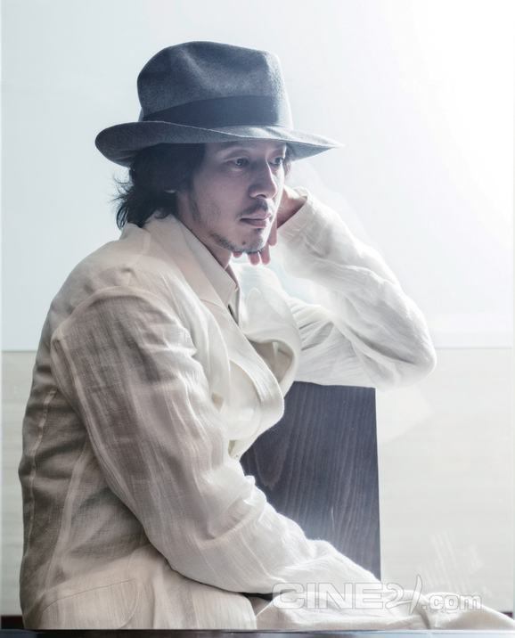 오다기리 조. 씨네21