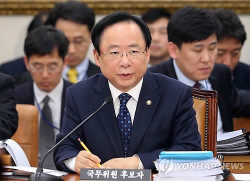 이주영 해양수산부 장관 후보자가 4일 오전 국회 농림축산식품해양수산위원회에서 열린 인사청문회에서 의원들의 질문에 답하고 있다. 연합뉴스