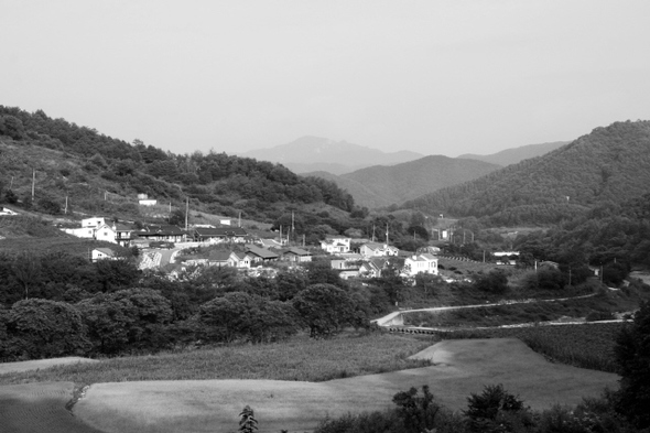 태평가가 들어선 곳은 화천군에서 도시민 귀촌사업을 위해 마련한 전원마을 부지다.