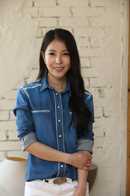 첫 주연영화 <메이크 유어 무브> 개봉을 앞둔 가수 보아를 14일 서울 종로구 팔판동 한 카페에서 만났다. 보아는 댄스가수도 수명이 길다는 걸 보여주겠다고 말했다.  류우종 기자 wjryu@hani.co.kr