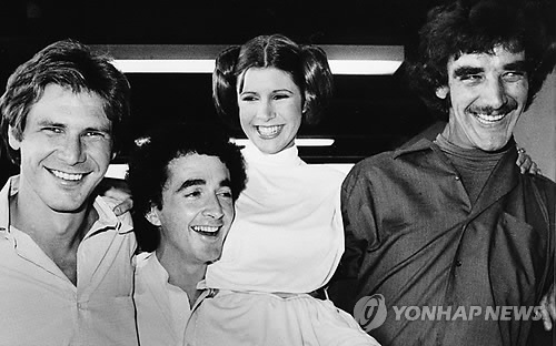 해리슨 포드, 앤서니 대니얼스, 캐리 피셔, 피터 메이휴(왼쪽부터)의 1978년 10월 사진(AP=연합뉴스)
