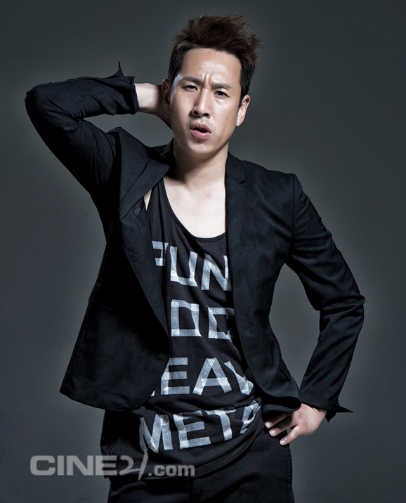 이선균