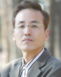 건축평론가 이용재씨