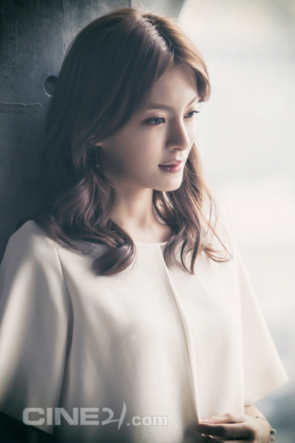배우 정혜인