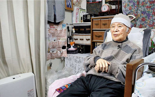 제주 4·3 사건을 음악과 결합한 다큐멘터리 <산, 들, 바다의 노래> 장면. ‘산사람’으로 활동했던 김민주 할아버지.
