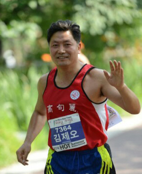 풀코스를 110회 완주한 김제오(53)씨