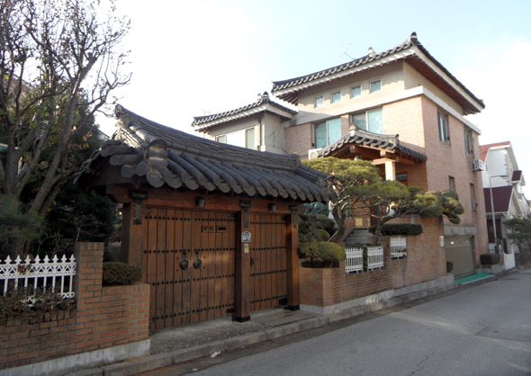 일산동구 정발산동에 있는 김대중 전 대통령의 ‘일산 사저’