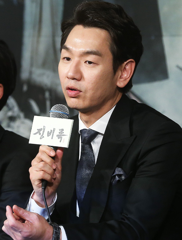 배우 김태우가 5일 오후 서울 영등포구 여의도동 63스퀘어에서 열린 KBS 1TV 대하드라마 ‘징비록‘ 제작발표회에서 취재진의 질문에 답하고 있다. 2015.2.5(서울=연합뉴스)