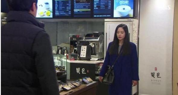일일드라마 <달려라 장미>(SBS)는 제작지원사 ‘빚은’의 로고나 제품을 매회 노출하고 있다.