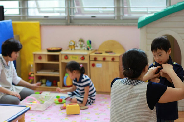 서울시의 한 국공립 어린이집. 공동육아와공동체교육 제공
