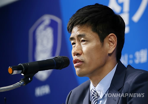 인천 유나이티드의 설기현이 4일 오전 서울 종로구 신문로 축구회관에서 열린 현역 은퇴 기자회견에서 소감을 밝히고 있다.(서울=연합뉴스)